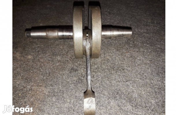 Robi 55 kapálógép főtengely (gyári)