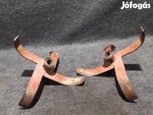 Robi 55 kapálógép gyári belső kapa pár új / újszerű állapotban