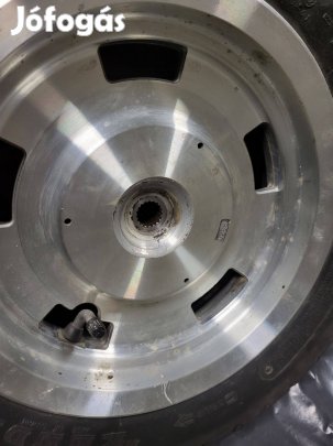 Robogó alkatrészek