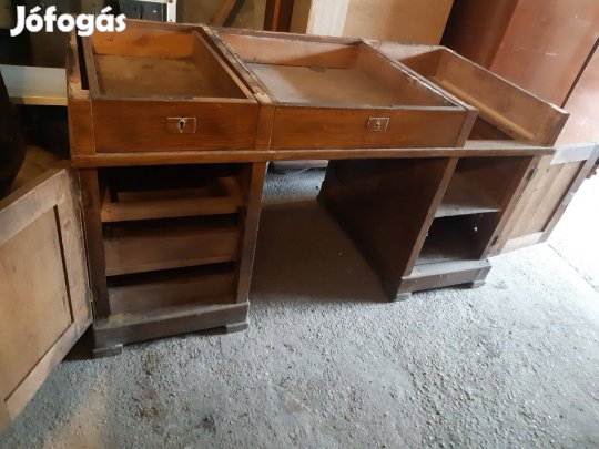 Robosztus régi fa íróasztal 70x150cm hosszú