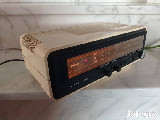 Robotron Lausitz 2002 típusú retro asztali rádió