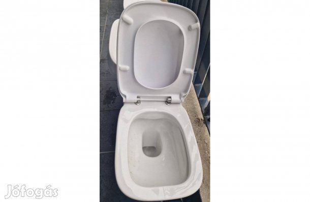 Roca WC csésze ülőkével és fedővel