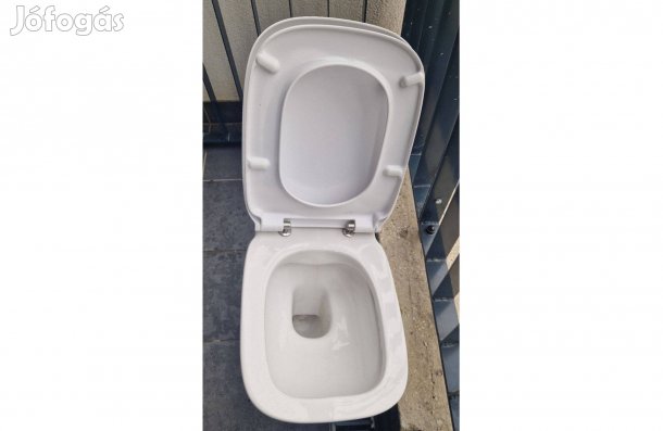 Roca WC csésze ülőkével és fedővel