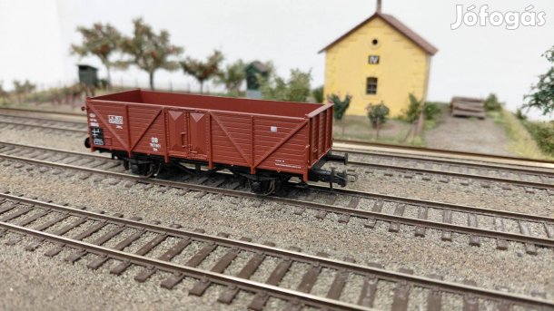 Roco 44002 szettből DB Om teherkocsi H0