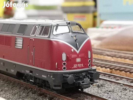 Roco BR 221 analóg dízelmozdony ( H0 )