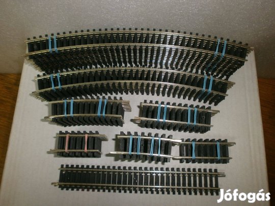 Roco - íves /Egyenes sin - H0 -2,5mm - 68 darab