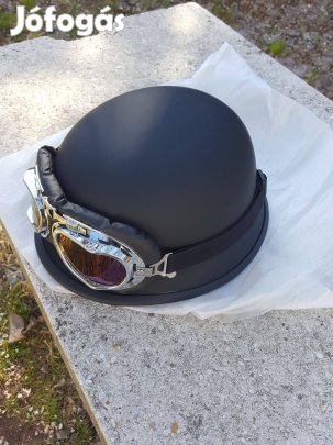 Roham tipusú matt bukósisak L méretben eladó