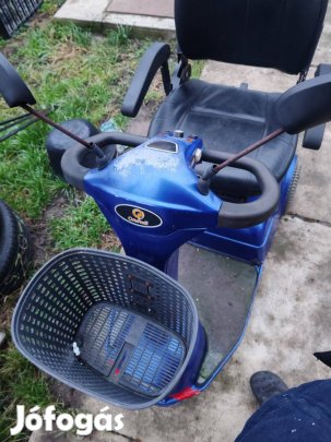 Rokkant kocsi zselés akummulátorral