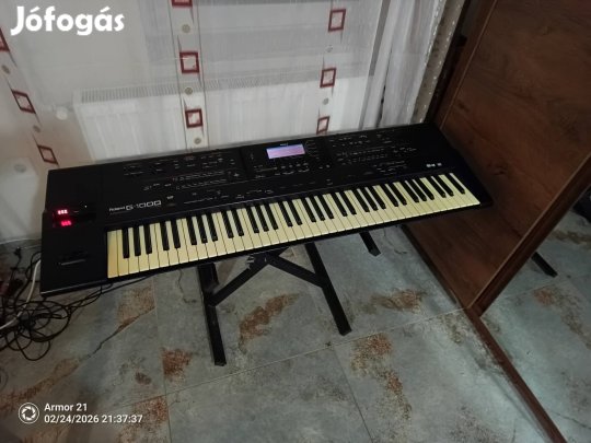 Roland G1000 szintetizátor