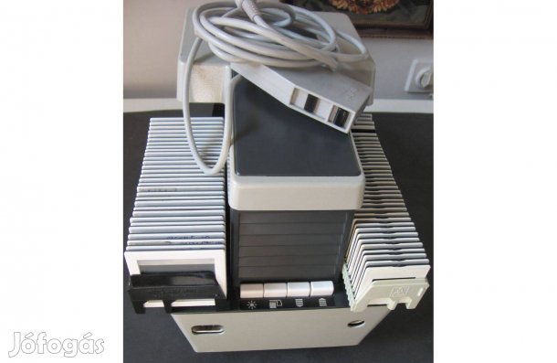 Rollei P 11 Diavetitő 5X5-ÖS És 7X7-Es Keretekhez