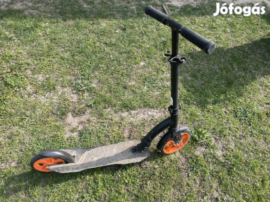 Roller elado 125-os kerekekkel