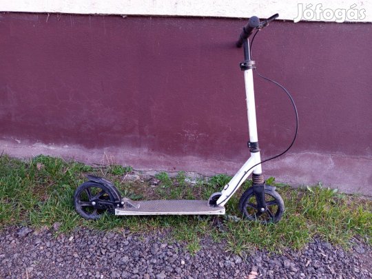 Roller összecsukható olcsón 100kg terhelhetőséggel