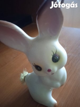 Román porcelán figura bájos nyuszi jelzett a 60as évekből húsvéti aján