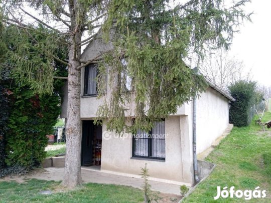 Romándi 61 nm-es ház eladó