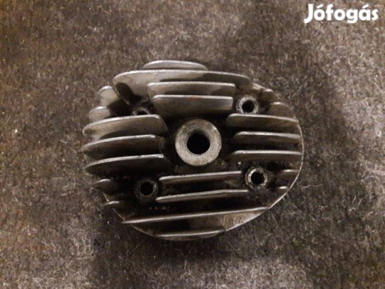 Romet / Komar 1 - 2 gyári hengerfej