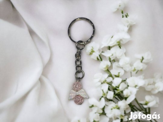 Roppantott rózsakvarc angyal kulcstartó