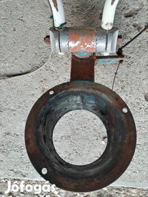 Rotácios kapa közdarab KF-04 hajtómű.n volt,briggs motorral.