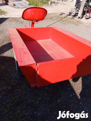 Rotációs kapa utánfutó