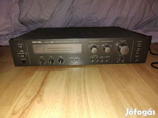 Rotel RA-1010 erősítő