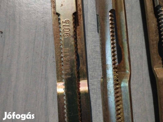 Roto tartóoszlop Centro 100 F501 A10 4 250/475