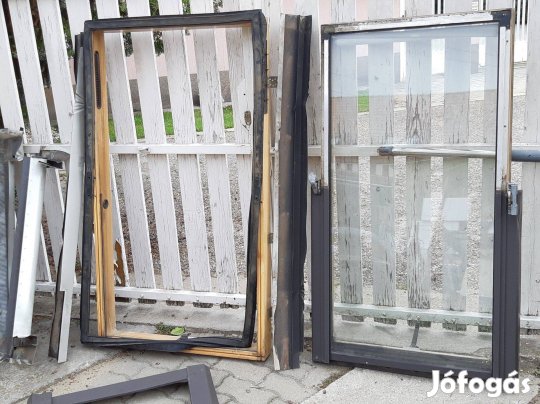 Roto tetőtéri ablak 78x140 beépítő méretű 1db