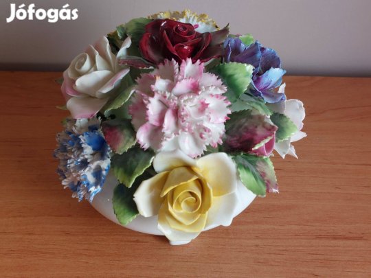 Royal Adderley csontporcelán