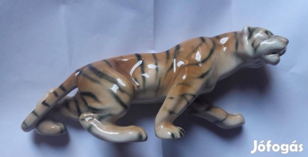 Royal Dux porcelán tigris szobor 20 x 8cm