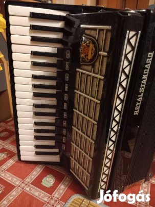 Royal Standard 96 harmonika