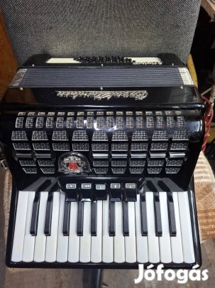 Royal Standard Meteor harmonika eladó 