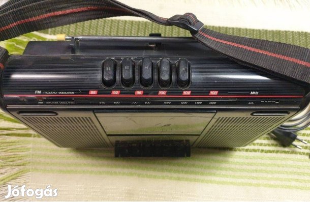 Royal TR-2200 rádió-magnó eladó