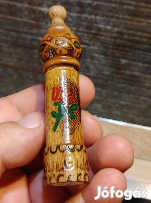 Rózsa olaj fa tokban bulgár vagy orosz