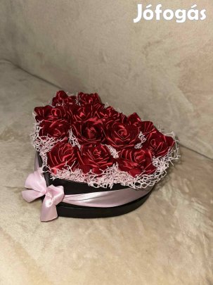 Rózsabox selyemszalagból