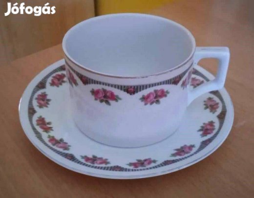 Rózsás girlandos gyönyörű Zsolnay teás szettek