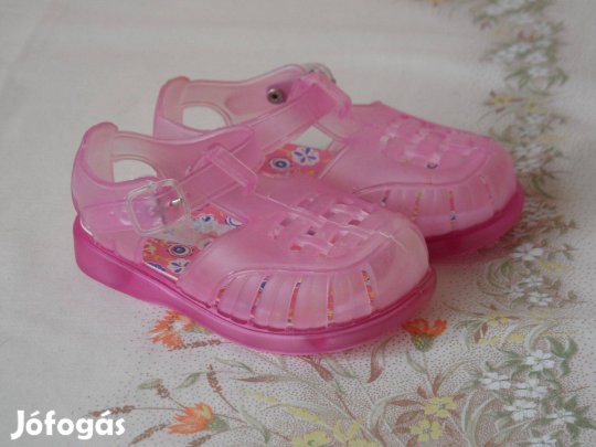 Rózsaszín Hot Beach műanyag baba szandál ( 22-es )