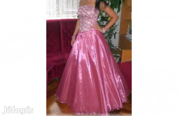 Rózsaszín, mályva ruha abronccsal, cipzárral és fűzővel