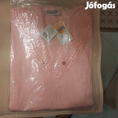 Rózsaszín elől hímzett, csipkés XL hálóing