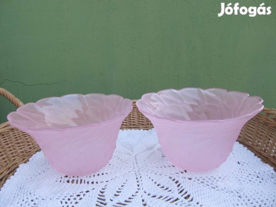 Rózsaszín festett üveg tál, kínáló 2 db