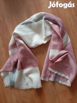 Rózsaszín mintás sál