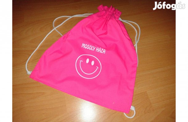 Rózsaszín táska kis mosolygós smiley