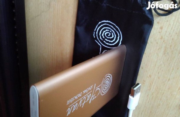 Rózsaszínű Powerbank