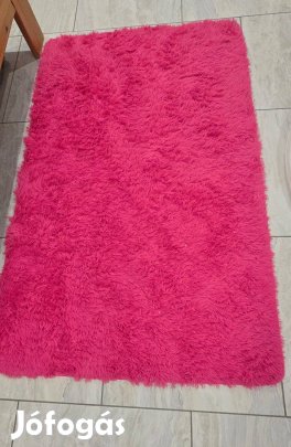 Rózsavörös szőnyeg eladó