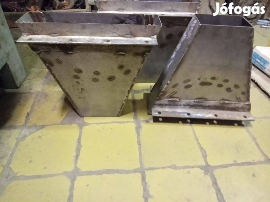 Rozsdamentes alsó garat / kiömlő