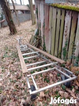 Rozsdamentes csónakszállító