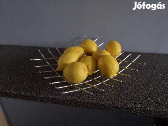 Rozsdamentes gyümölcskínáló, gyümölcstároló