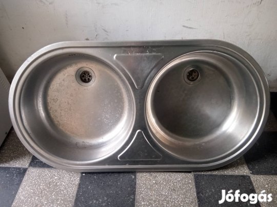 Rozsdamentes két medencés mosogató 