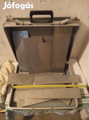 Rozsdamentes lemez kis méretű darabok 