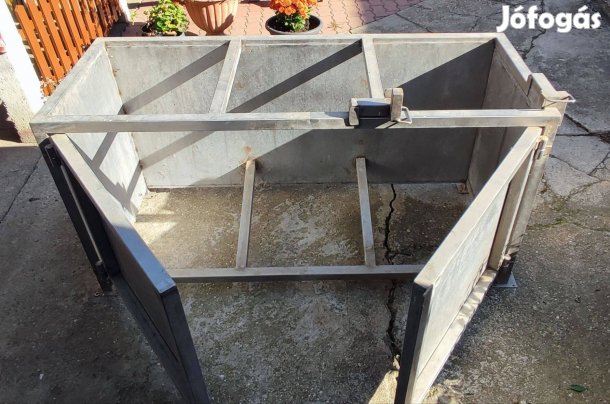 Rozsdamentes sertés kaloda