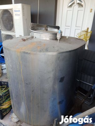 Rozsdamentes víztartály 1m3