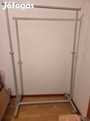 Ruha fogas állvány