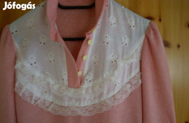 Ruha női tavaszi M-es